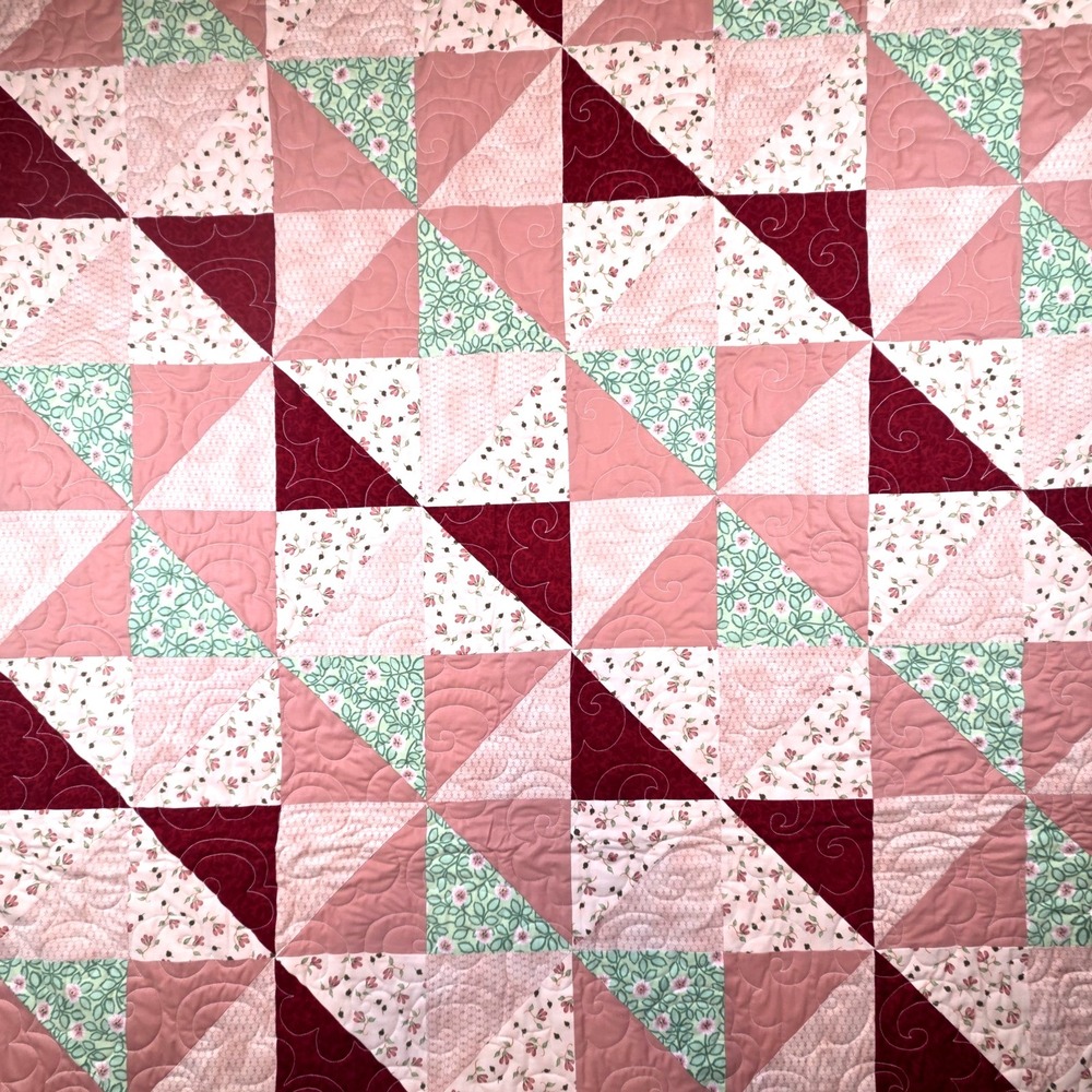 Vintage 2005 Pink Handmade Half Square Triangles Patchwork Quilt 70x48 BRAND NEW - Picture 2 of 9
